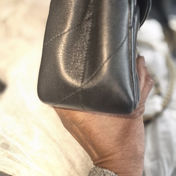 Coach  Quilted Crossbody/Shoulder Bag with Gold Chain Small but Mighty Tabby 20 - Picture 7 of 11